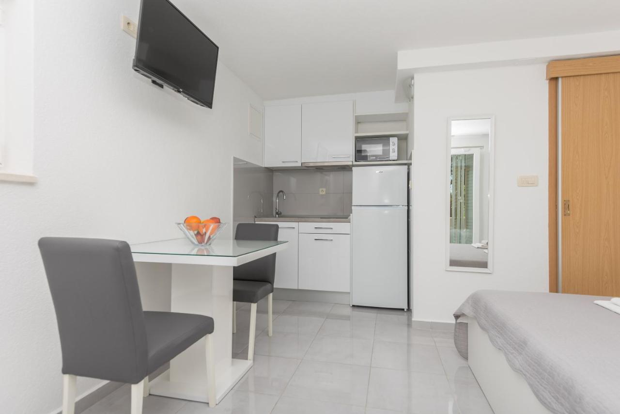Apartment M&a