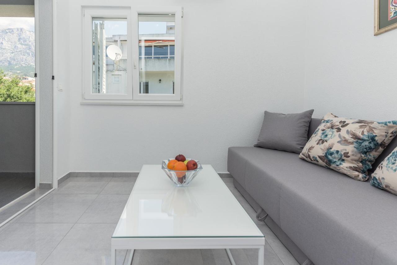 M&a * Makarska