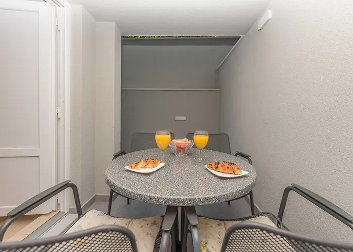 Apartments M&A