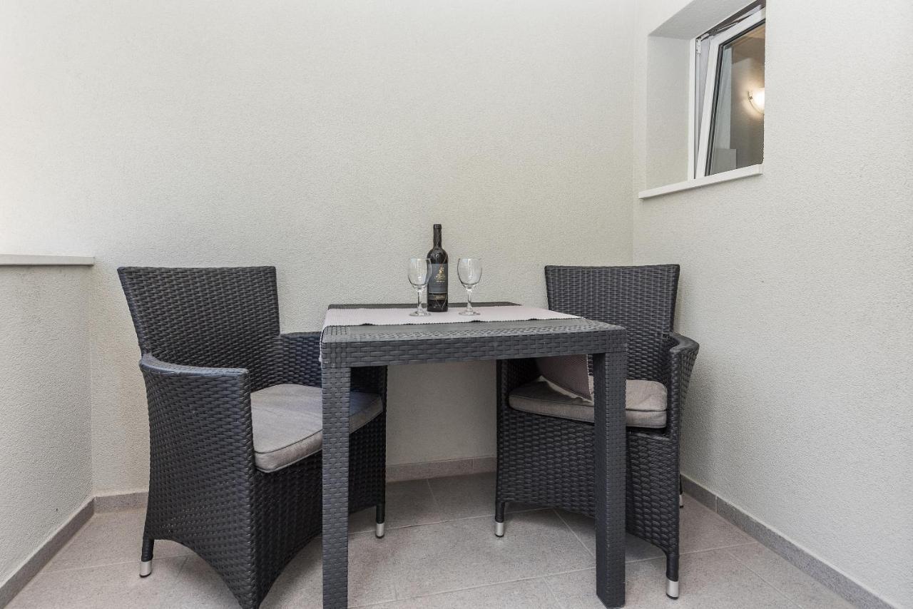 Apartment M&a *