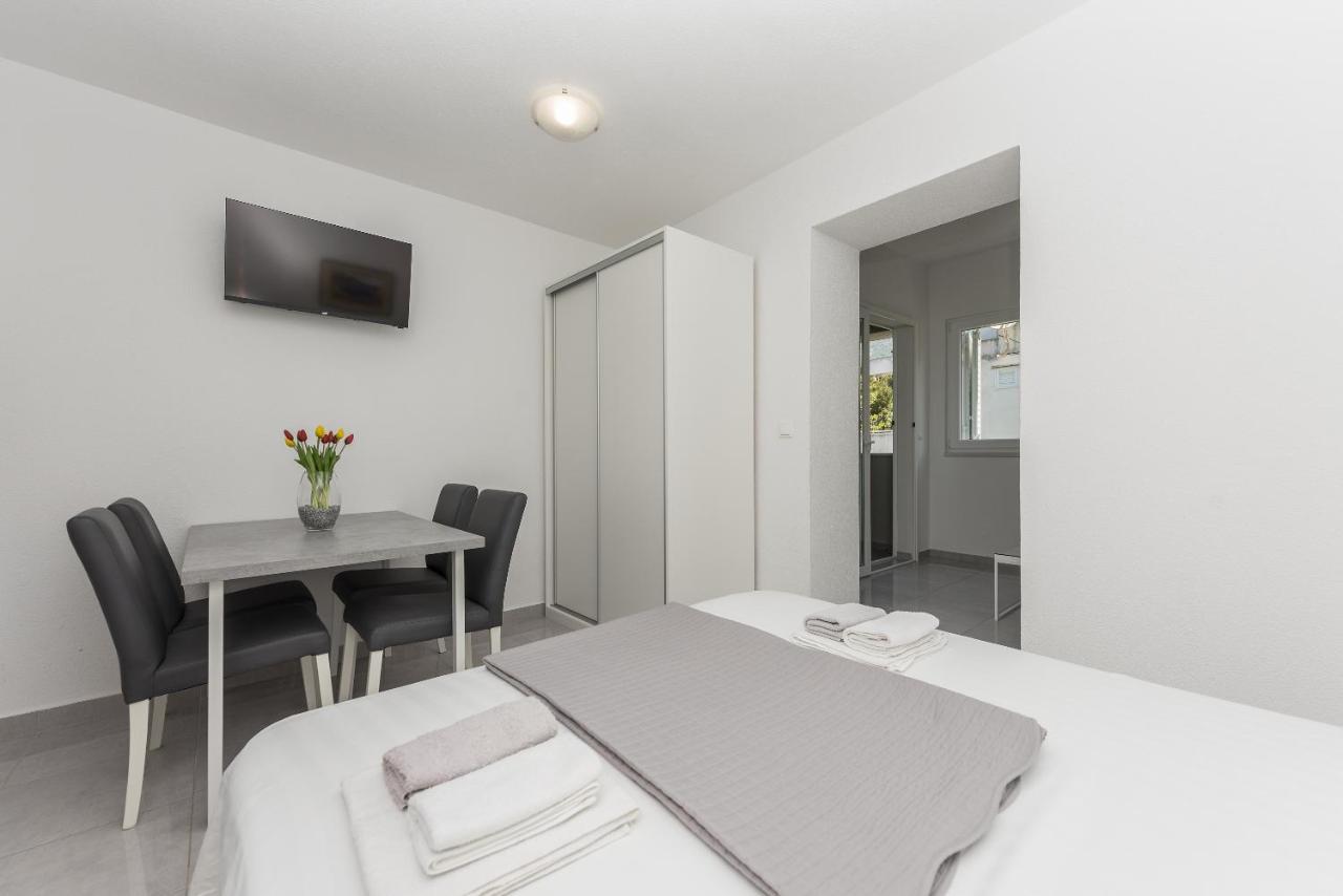 Apartment M&a *