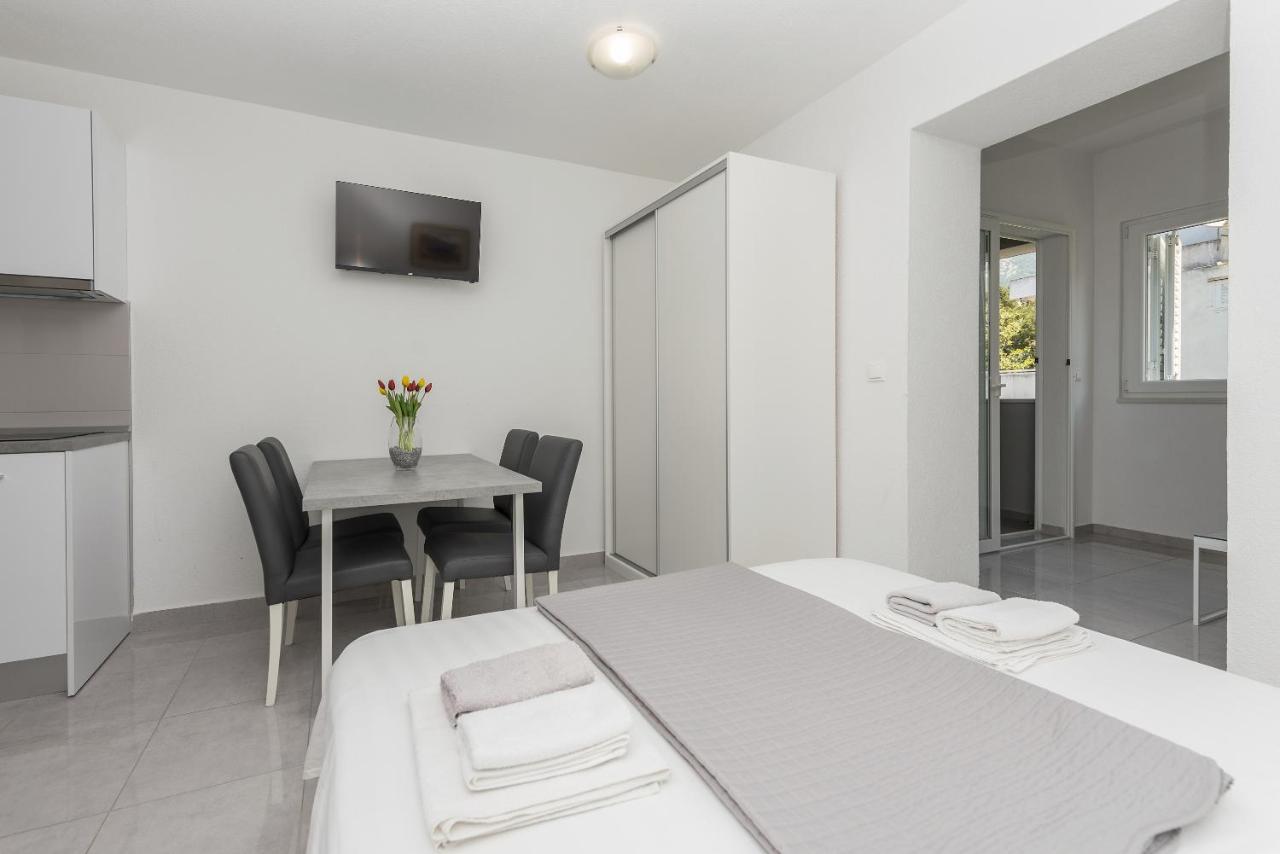M&a Apartment *